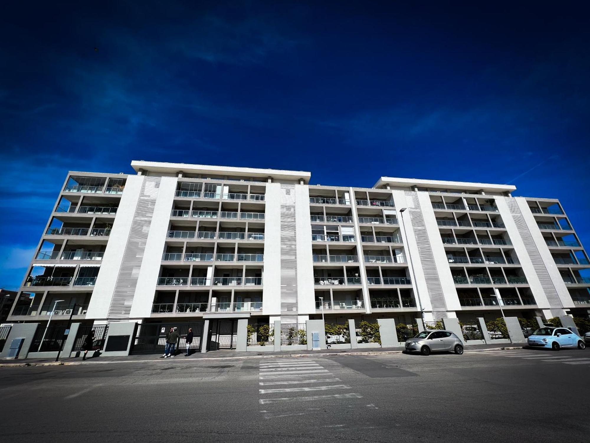 Nbluxury Suite Bari Bagian luar foto